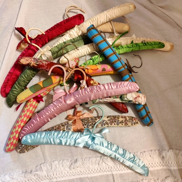 MCM vintage/modern padded clothing hangers storage luxury closet organizer chic - Picture 1 of 7